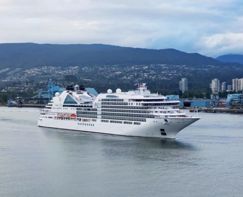 Cruise Ship